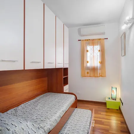 Di Diana * Diano Castello