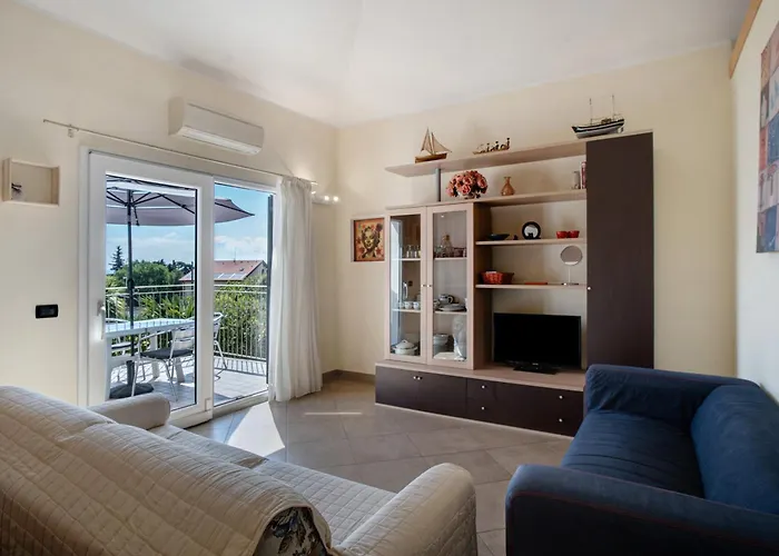 Di Diana * Diano Castello